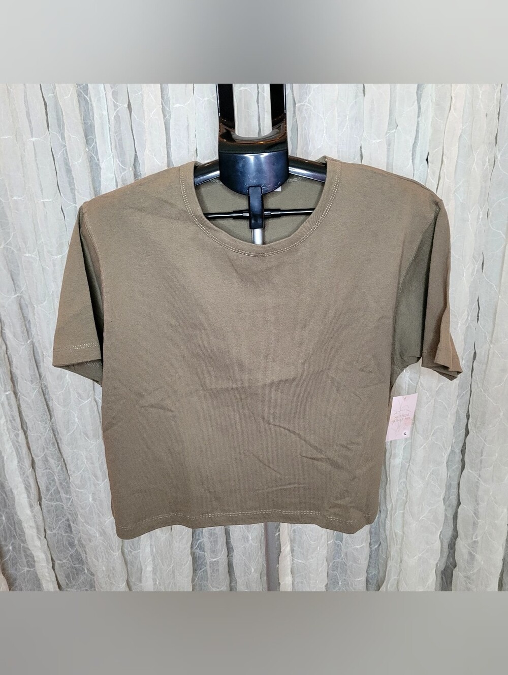 Neutral Ground Olive Green Boxy Semi Crop 100% Cotton Tee Top Size L